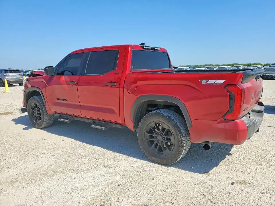 2022 TOYOTA TUNDRA SR5  