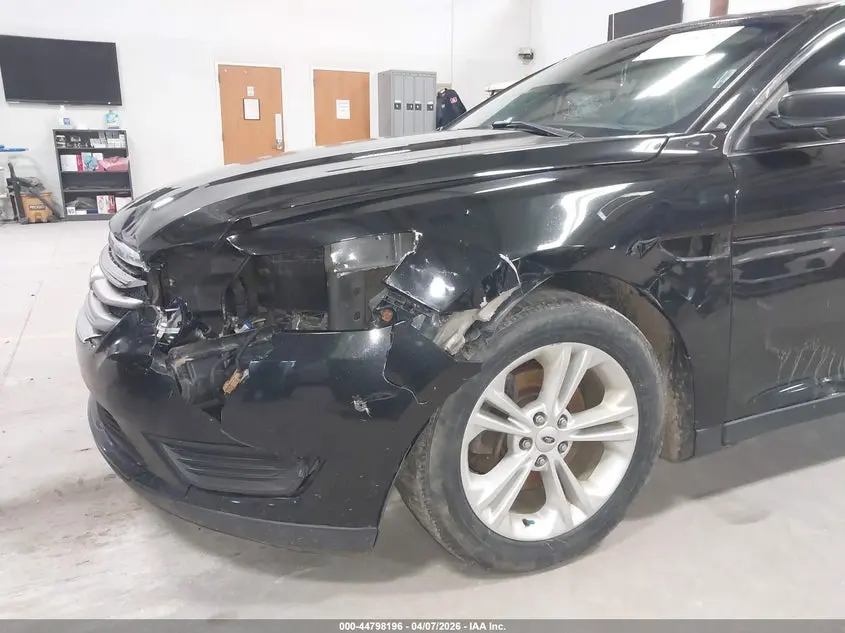 2015 FORD TAURUS SE