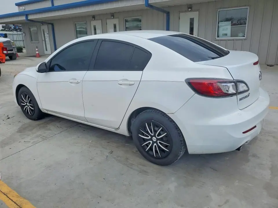2013 MAZDA MAZDA 3   