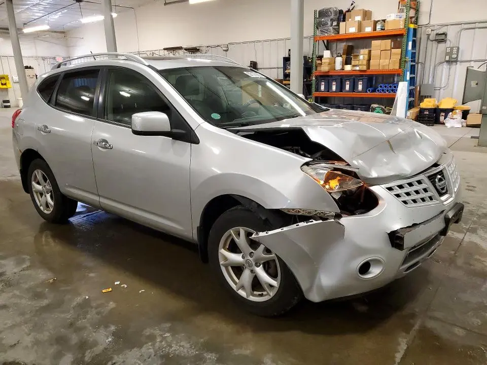 2010 NISSAN ROGUE S  