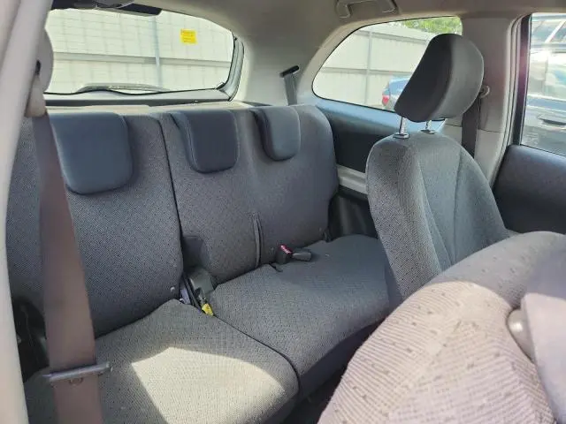 2010 TOYOTA YARIS   