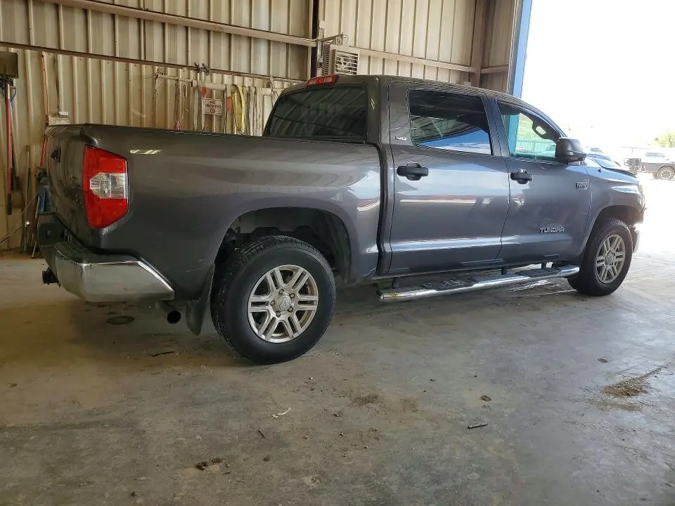 2015 TOYOTA TUNDRA CREWMAX SR5  