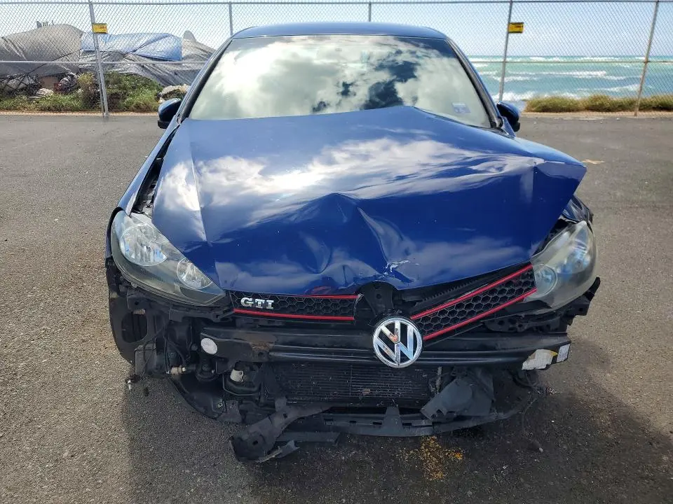 2011 VOLKSWAGEN GTI   