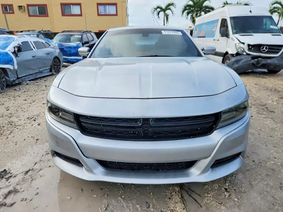 2019 DODGE CHARGER SXT  