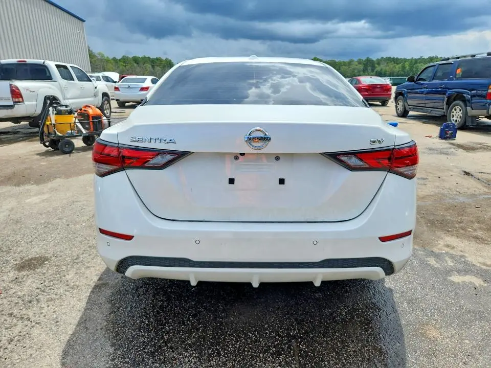 2023 NISSAN SENTRA SV  