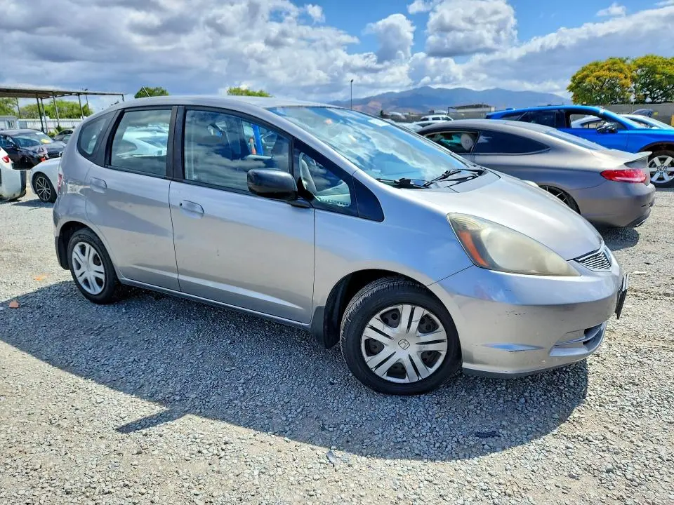 2010 HONDA FIT   