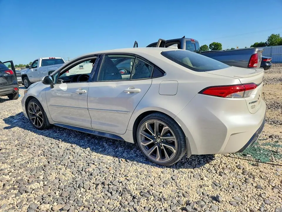 2021 TOYOTA COROLLA SE  