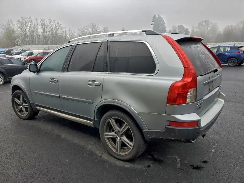 2010 VOLVO XC90   