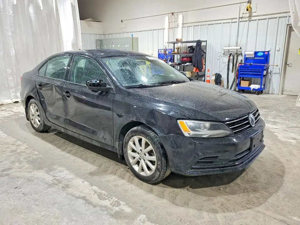 2015 VOLKSWAGEN JETTA SE  