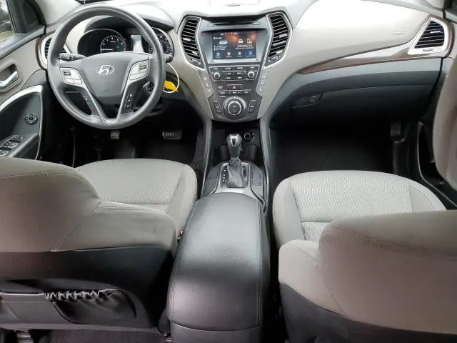 2017 HYUNDAI SANTA FE SE  