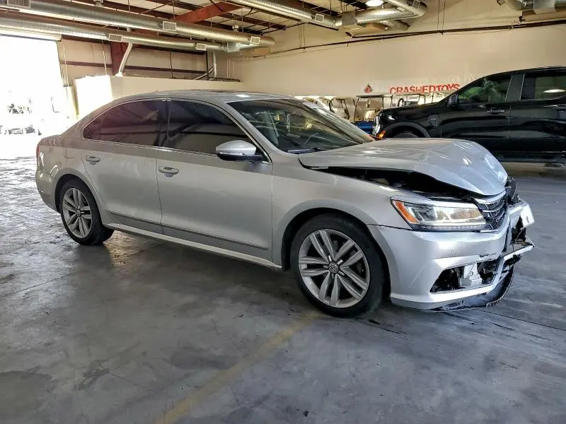 2017 VOLKSWAGEN PASSAT   