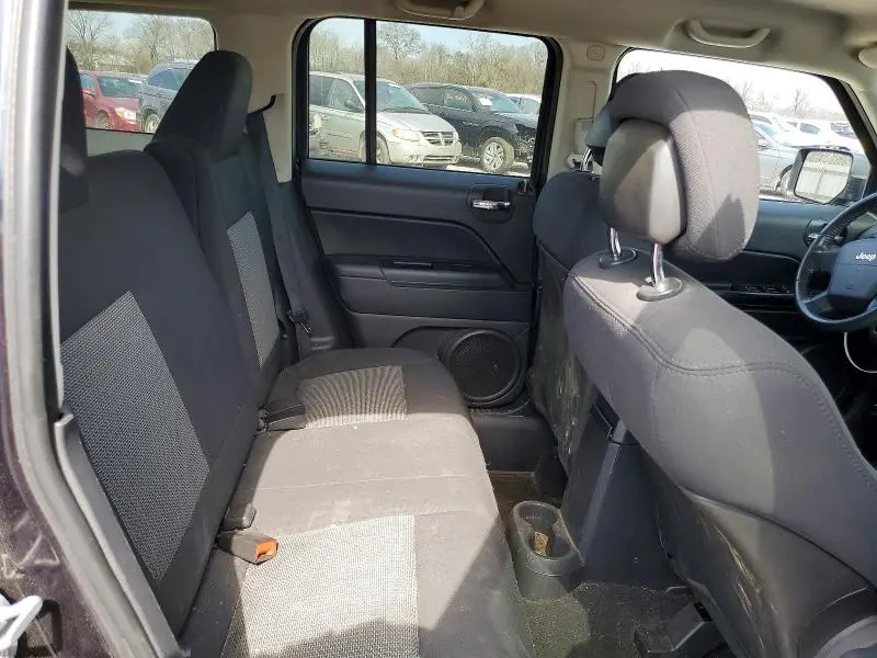 2010 JEEP PATRIOT SPORT  
