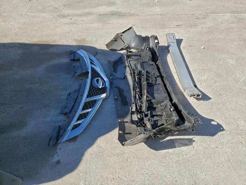 2013 NISSAN MURANO S  