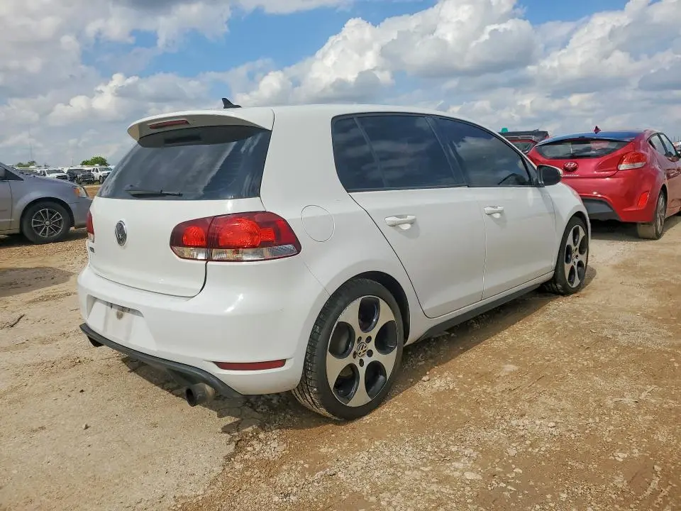 2013 VOLKSWAGEN GTI   
