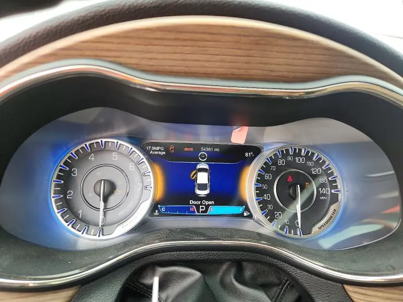 2015 CHRYSLER 200 C  