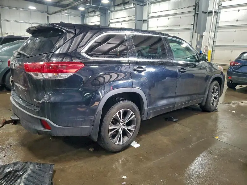 2018 TOYOTA HIGHLANDER LE  