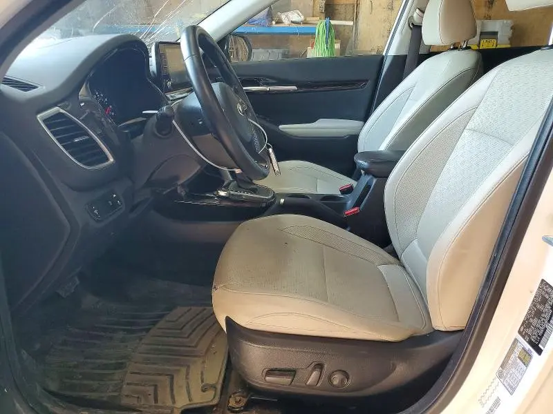 2021 KIA SELTOS EX  