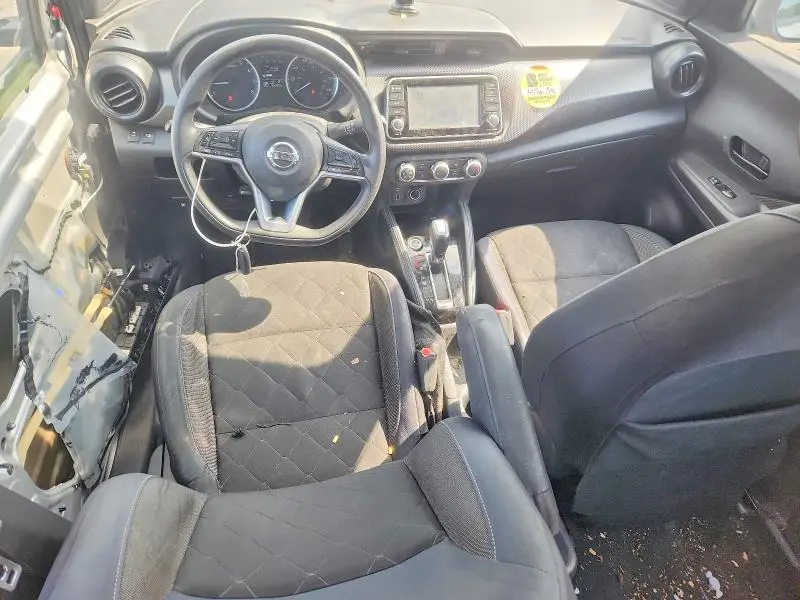 2018 NISSAN KICKS S  