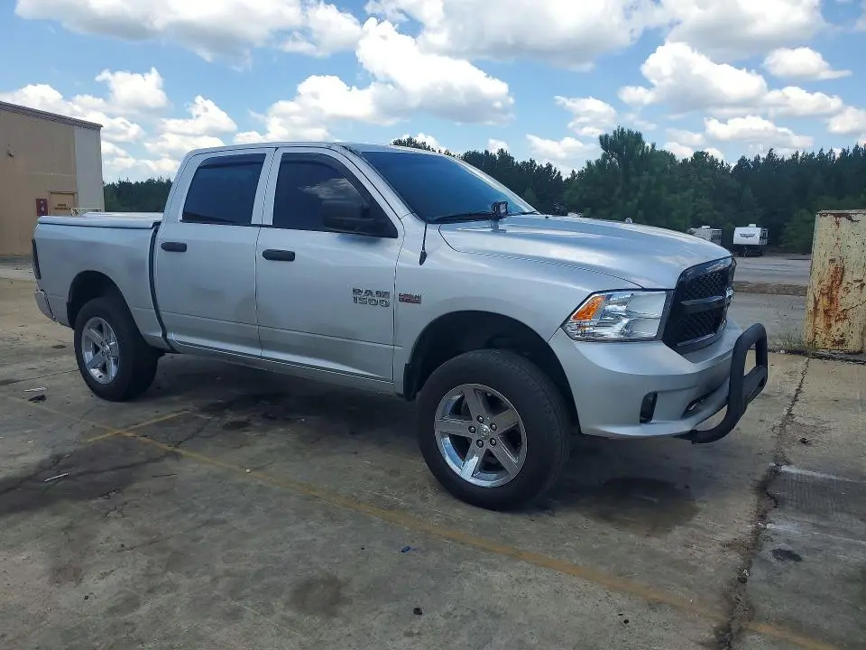 2014 RAM 1500 ST  
