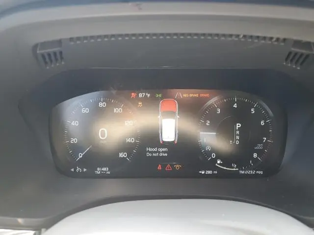 2021 VOLVO XC60 T5 MOMENTUM  
