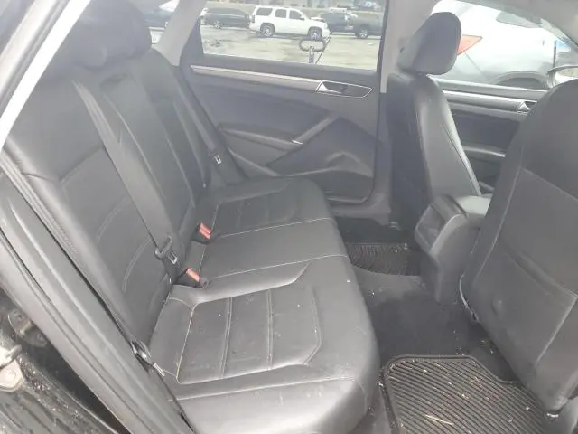 2016 VOLKSWAGEN PASSAT S  