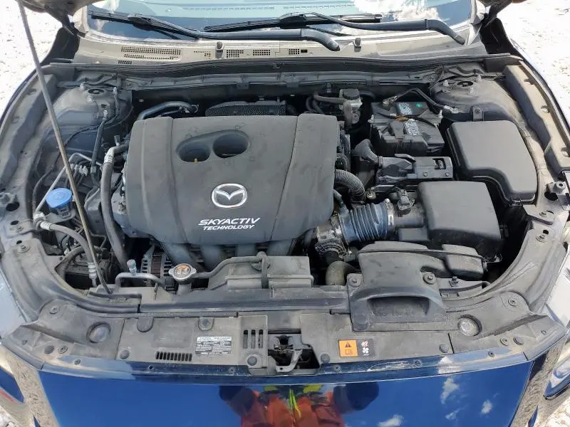 2018 MAZDA 3 TOURING  