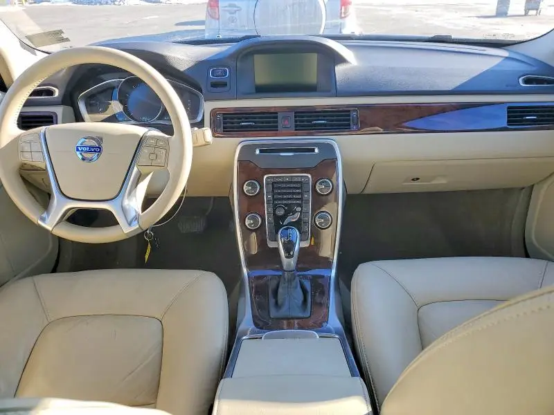 2015 VOLVO XC70 3.2 PREMIER  