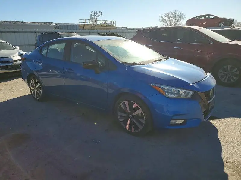 2020 NISSAN VERSA SR  