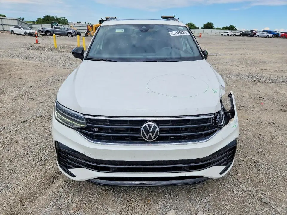 2023 VOLKSWAGEN TIGUAN SE R-LINE BLACK  