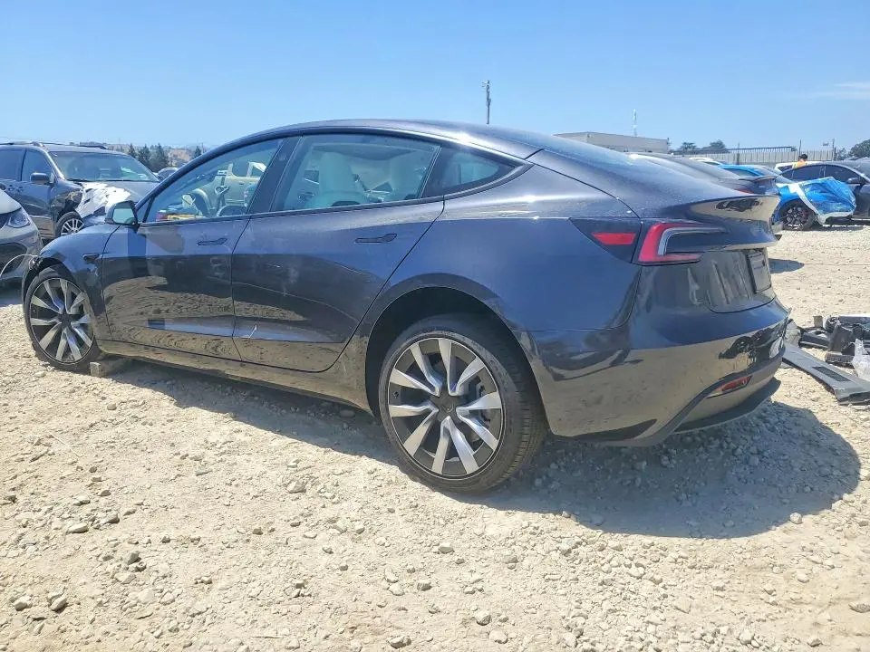 2026 TESLA MODEL 3   