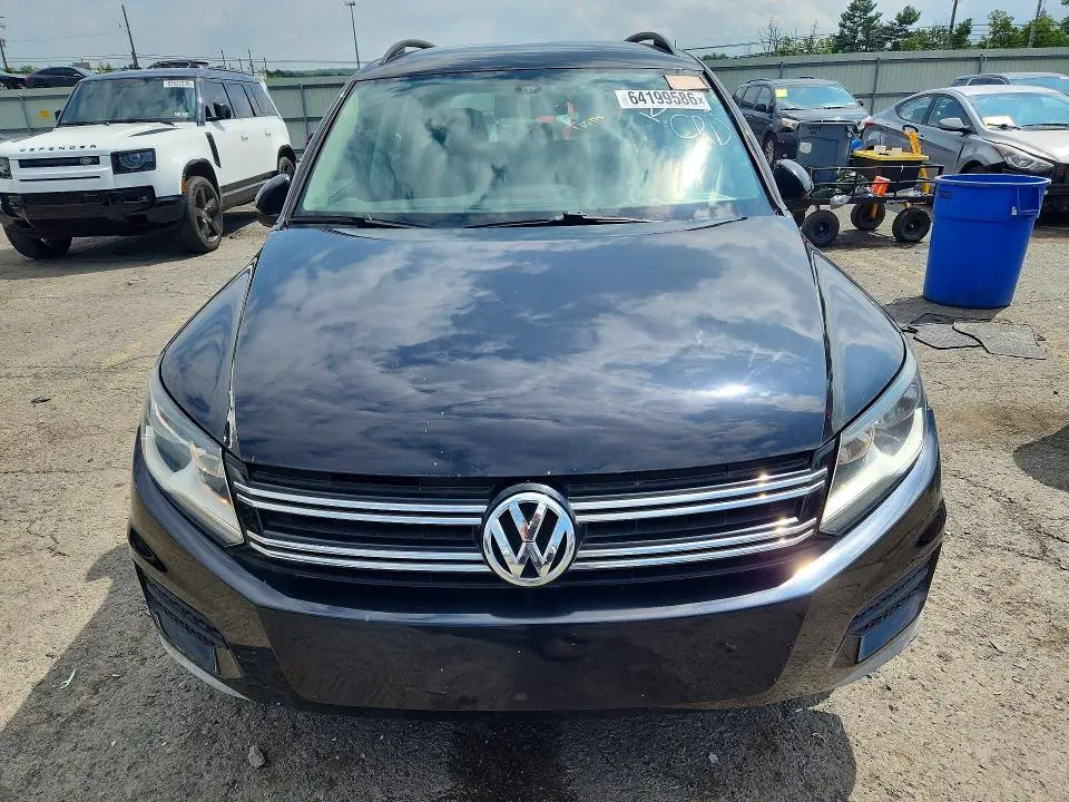 2016 VOLKSWAGEN TIGUAN S  