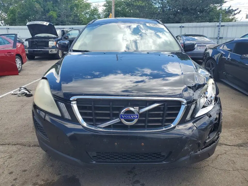 2013 VOLVO XC60 3.2  
