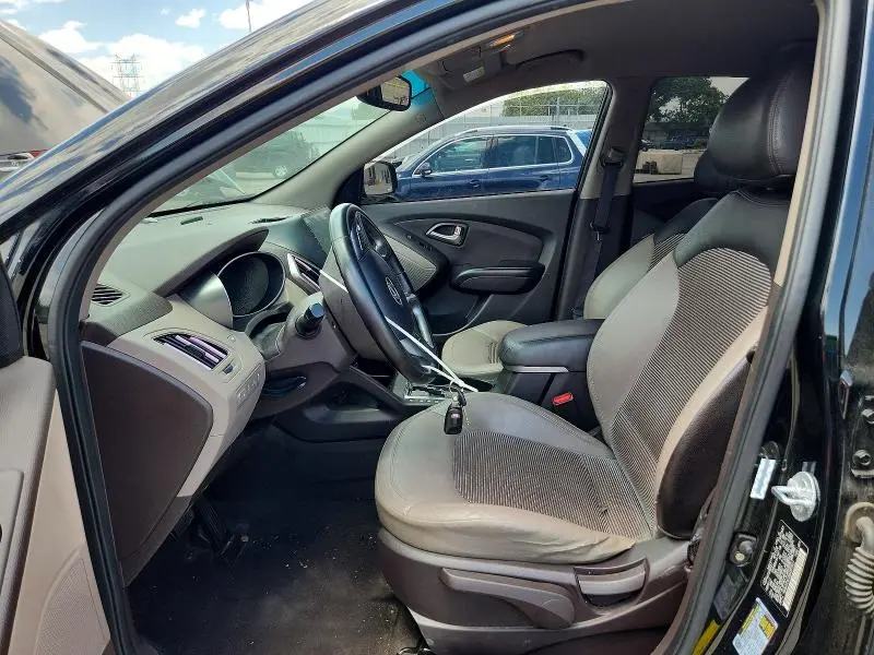 2011 HYUNDAI TUCSON GLS  