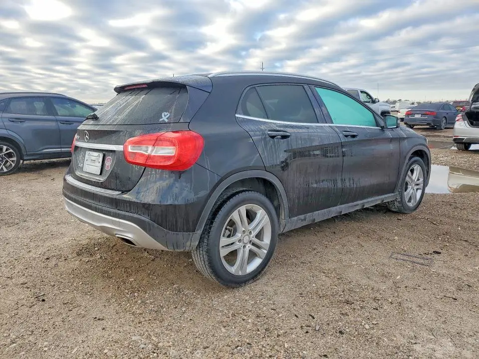 2017 MERCEDES-BENZ GLA 250  