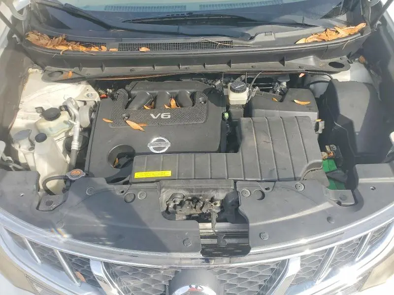 2011 NISSAN MURANO S  