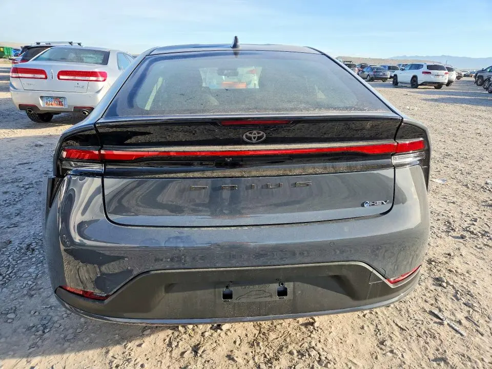 2023 TOYOTA PRIUS LE  