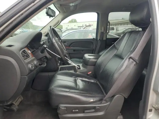2011 CHEVROLET TAHOE K1500 LT  