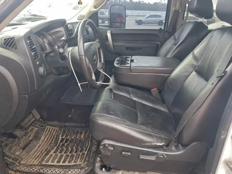 2011 CHEVROLET SILVERADO K2500 HEAVY DUTY LT  