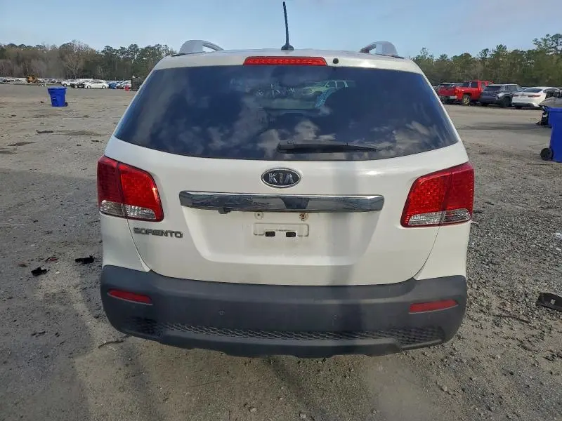 2013 KIA SORENTO LX  
