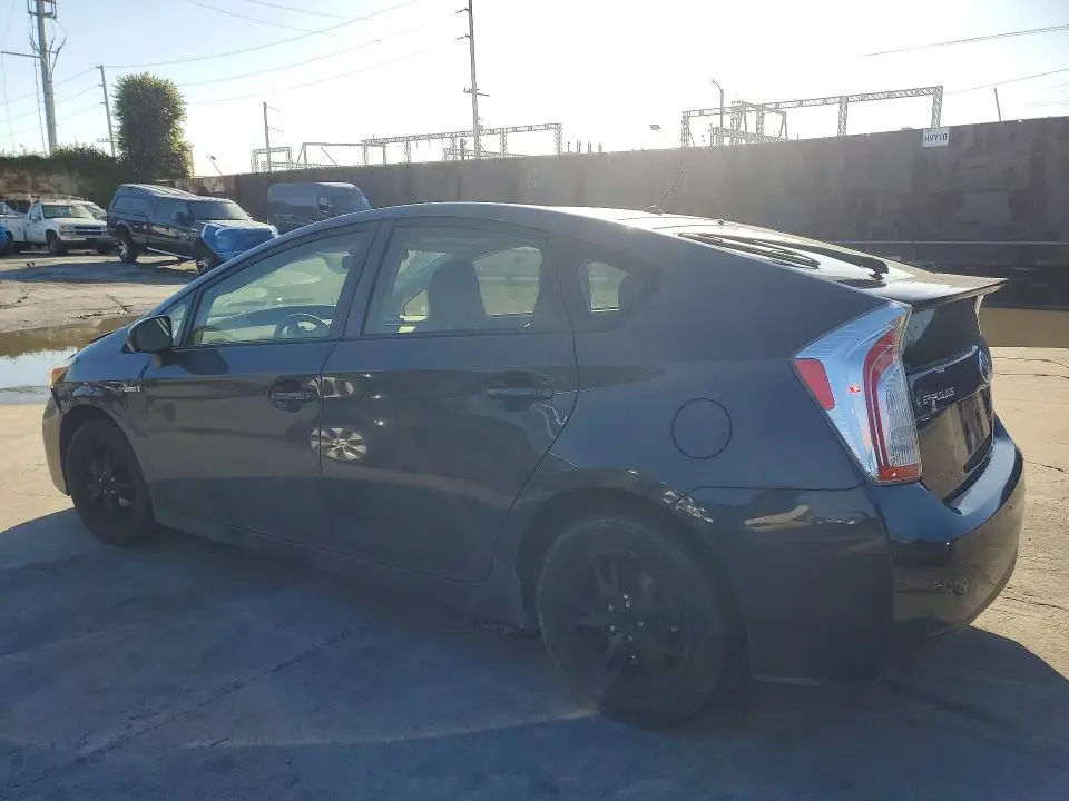 2015 TOYOTA PRIUS TWO  