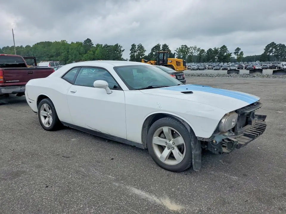 2012 DODGE CHALLENGER SXT  