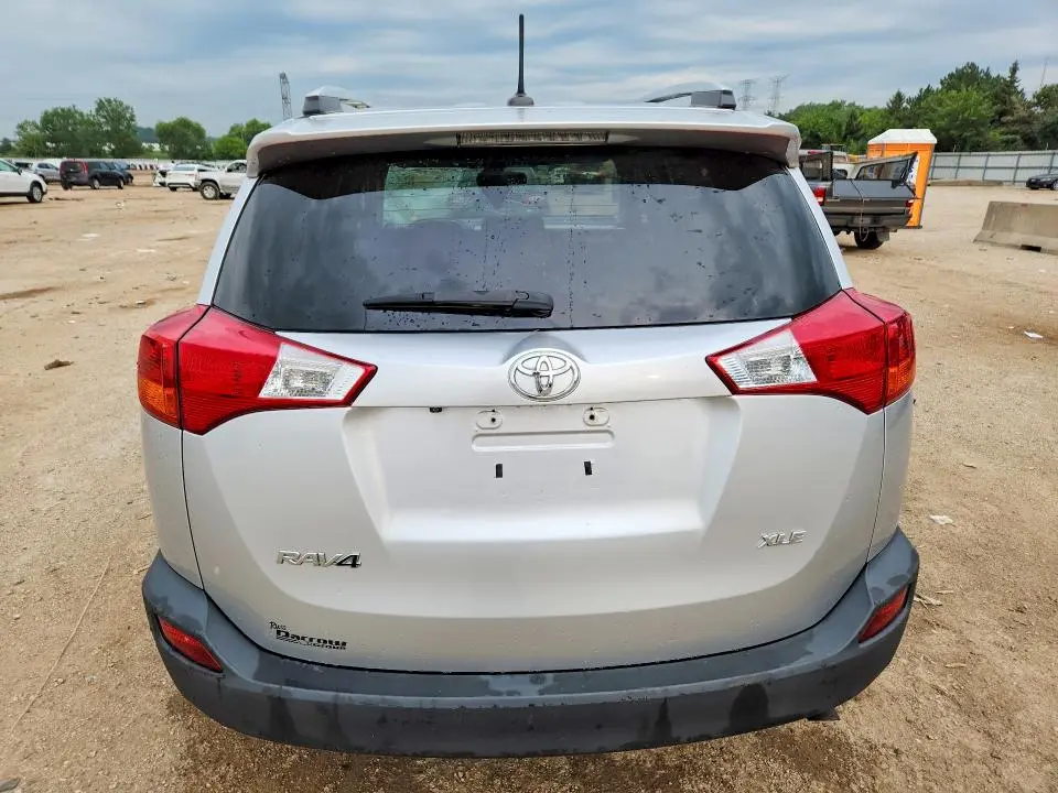 2015 TOYOTA RAV4 XLE  