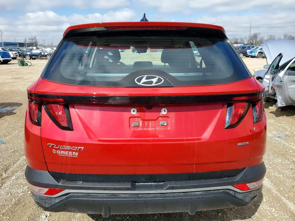 2023 HYUNDAI TUCSON SE  