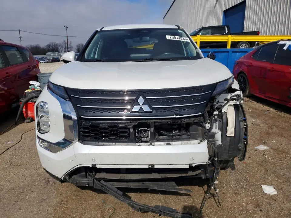 2023 MITSUBISHI OUTLANDER SE  