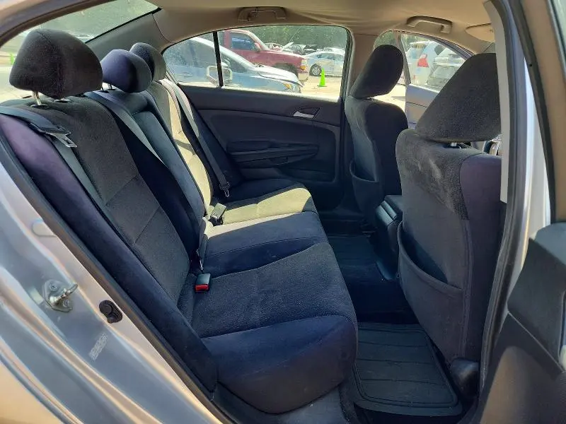 2010 HONDA ACCORD LX  