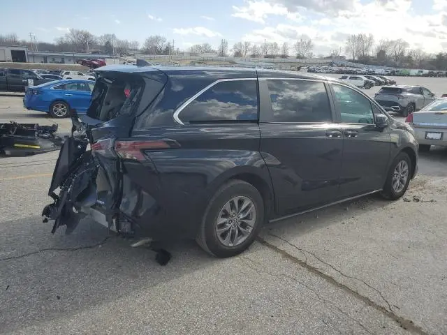 2024 TOYOTA SIENNA LE