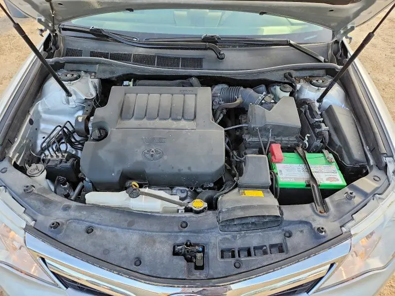 2014 TOYOTA CAMRY XLE V6  
