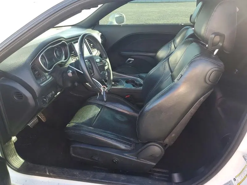 2016 DODGE CHALLENGER SXT  