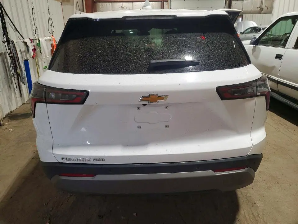2025 CHEVROLET EQUINOX LT  