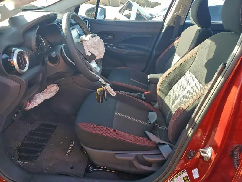 2025 NISSAN VERSA SR  